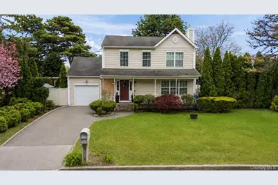 502 Martha Avenue, Bellport, NY 11713 - Photo 1