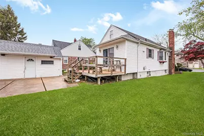 219 Oakview Avenue, Oceanside, NY 11572 - Photo 25