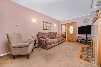 219 Oakview Avenue, Oceanside, NY 11572 - Photo 3