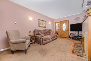 219 Oakview Ave, Oceanside, NY 11572 - Photo 3