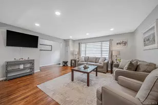 19 Pumpkin Rd, Saint James, NY 11780 - Photo 5