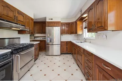 1 Windingwood Road N, Rye Brook, NY 10573 - Photo 7