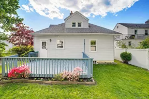 42 Beverly Rd, Yonkers, NY 10710 - Photo 41