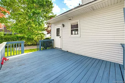 42 Beverly Road, Yonkers, NY 10710 - Photo 37
