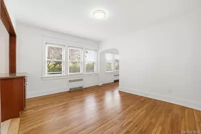 42 Beverly Road, Yonkers, NY 10710 - Photo 13