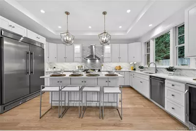 5 Pepperday Avenue, Port Washington, NY 11050 - Photo 11