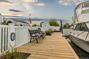 61 S Bay Ave, Massapequa, NY 11758 - Photo 41