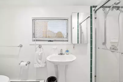61 S Bay Avenue, Massapequa, NY 11758 - Photo 19