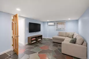 61 S Bay Ave, Massapequa, NY 11758 - Photo 27