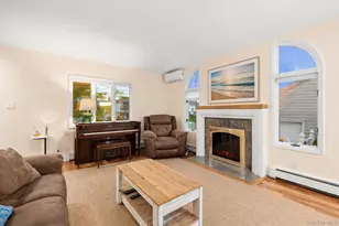 61 S Bay Ave, Massapequa, NY 11758 - Photo 15