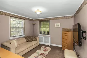 231 Sydney Ave, Malverne, NY 11565 - Photo 15