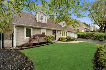 164 Rosemont Avenue, Farmingville, NY 11738 - Photo 3