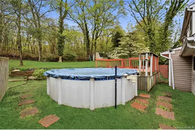 164 Rosemont Avenue, Farmingville, NY 11738 - Photo 31