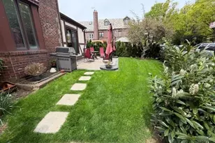 138-43 76th Ave, Flushing, NY 11367 - Photo 5