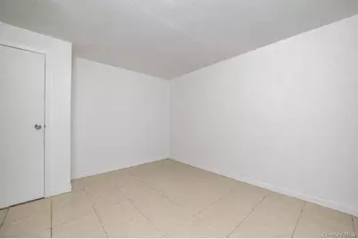 72 Rockland Avenue, West Babylon, NY 11704 - Photo 15