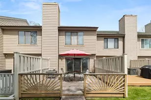 129 Beecher Ave Ext, East Islip, NY 11730 - Photo 13