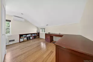 77 Merrivale Rd, Great Neck, NY 11020 - Photo 21
