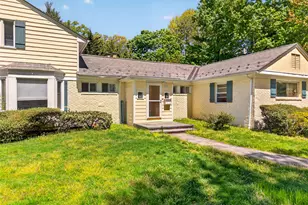 77 Merrivale Rd, Great Neck, NY 11020 - Photo 33