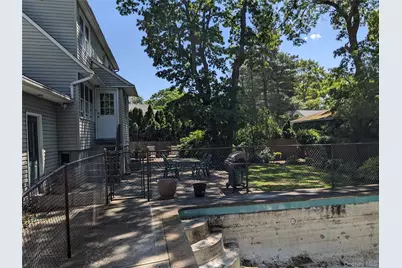 2 Rhode Island Avenue, Massapequa, NY 11758 - Photo 11