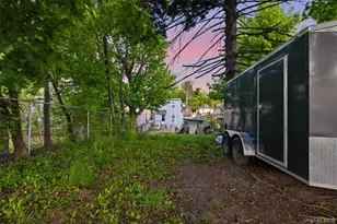 81 Fullerton Ave, Newburgh, NY 12550 - Photo 17