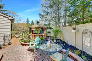 9 Ernest Ct, Kings Park, NY 11754 - Photo 39