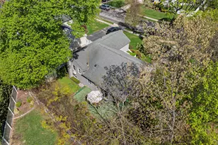 1076 Melissa Ln, North Bellmore, NY 11710 - Photo 29