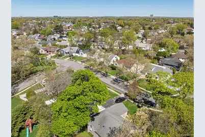 1076 Melissa Lane, North Bellmore, NY 11710 - Photo 23