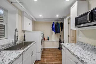 20 Arizona Ave, Rockville Centre, NY 11570 - Photo 35