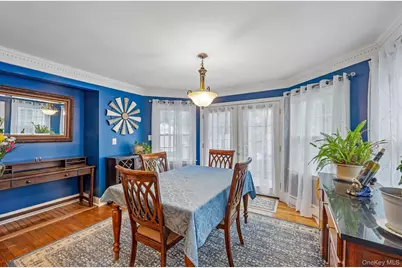 20 Arizona Avenue, Rockville Centre, NY 11570 - Photo 9