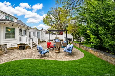 20 Arizona Avenue, Rockville Centre, NY 11570 - Photo 37