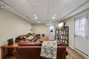 20 Arizona Ave, Rockville Centre, NY 11570 - Photo 33