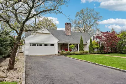 20 Arizona Avenue, Rockville Centre, NY 11570 - Photo 3