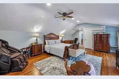 20 Arizona Avenue, Rockville Centre, NY 11570 - Photo 27