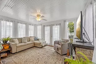 20 Arizona Ave, Rockville Centre, NY 11570 - Photo 19