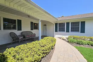 3 Memory Way, Stony Brook, NY 11790 - Photo 3