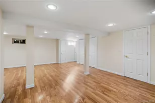 39 Morris Dr, Syosset, NY 11791 - Photo 23