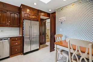 39 Morris Dr, Syosset, NY 11791 - Photo 11