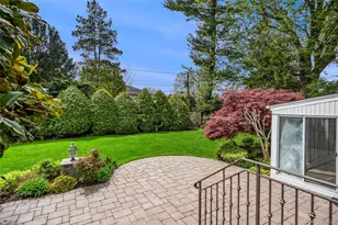 39 Morris Dr, Syosset, NY 11791 - Photo 29