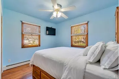 52 Washington Avenue, Mastic, NY 11950 - Photo 17