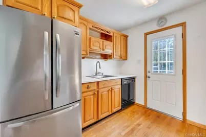52 Washington Avenue, Mastic, NY 11950 - Photo 15