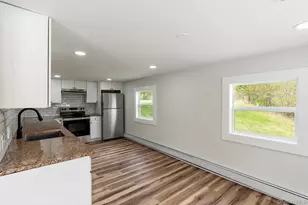 905 N Quaker Ln, Staatsburg, NY 12580 - Photo 7