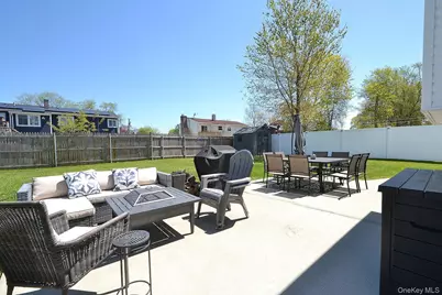 3117 Newport Avenue, Medford, NY 11763 - Photo 21