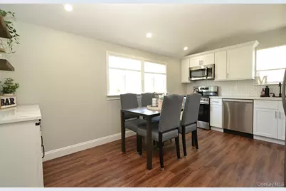 3117 Newport Avenue, Medford, NY 11763 - Photo 9