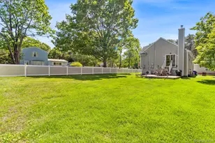 49 Oakdale Ave, Patchogue, NY 11772 - Photo 29