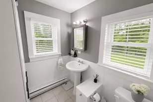 529 Montauk Hwy, Westhampton Beach, NY 11978 - Photo 9