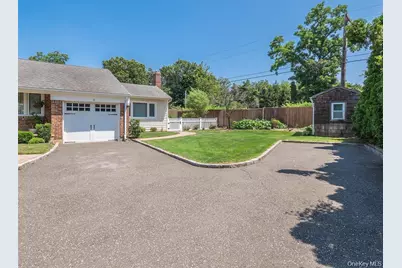 14 Harbor Lane, Glen Head, NY 11545 - Photo 3