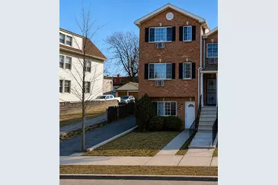 924 E 230th Street, Bronx, NY 10466 - Photo 1