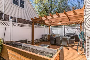 249-25 Cullman Ave, Little Neck, NY 11362 - Photo 23