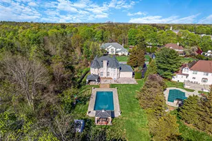 2 Deepwells Ln, Saint James, NY 11780 - Photo 47