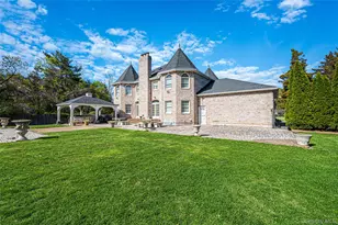 2 Deepwells Ln, Saint James, NY 11780 - Photo 37